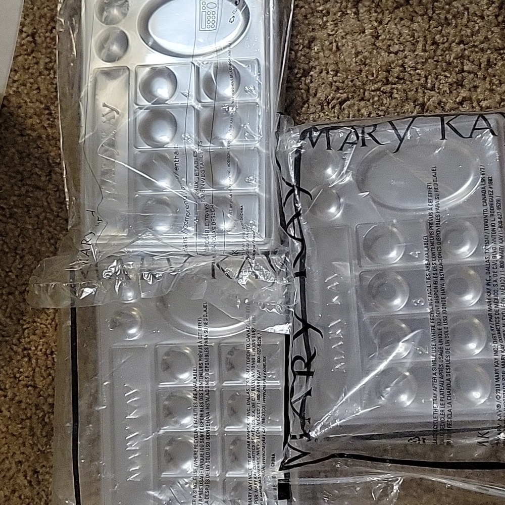 Mary Kay clear plastic makeup product simple plays - New